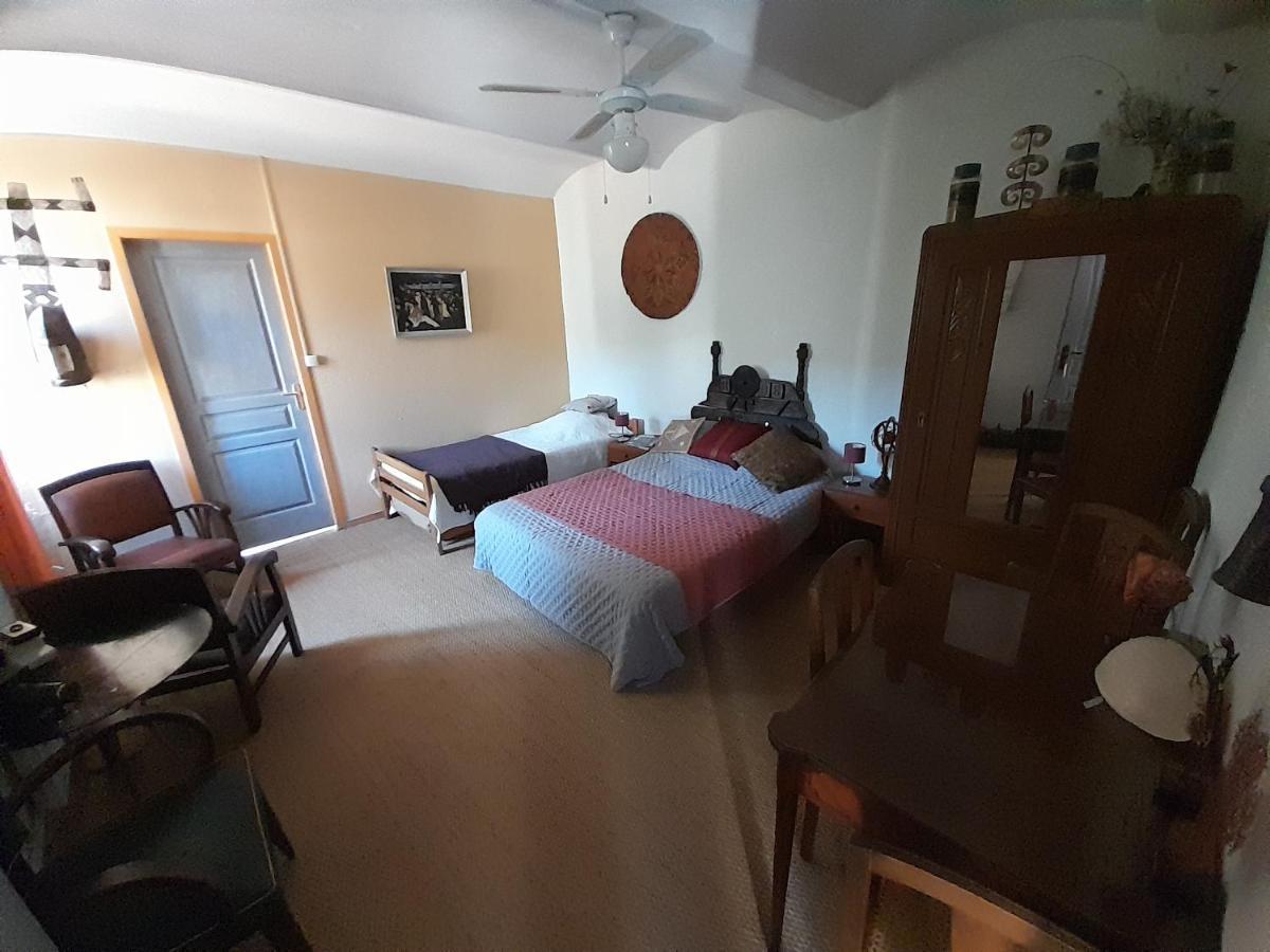 Le Prieure Bed & Breakfast Saint-Florent-sur-Auzonnet Bagian luar foto