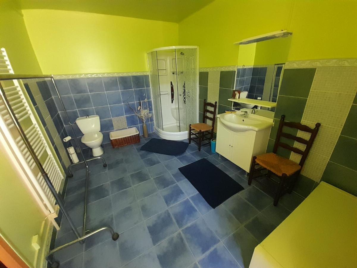 Le Prieure Bed & Breakfast Saint-Florent-sur-Auzonnet Bagian luar foto