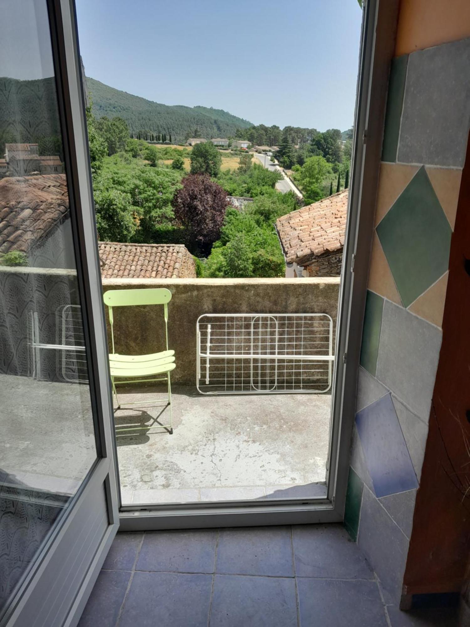 Le Prieure Bed & Breakfast Saint-Florent-sur-Auzonnet Ruang foto
